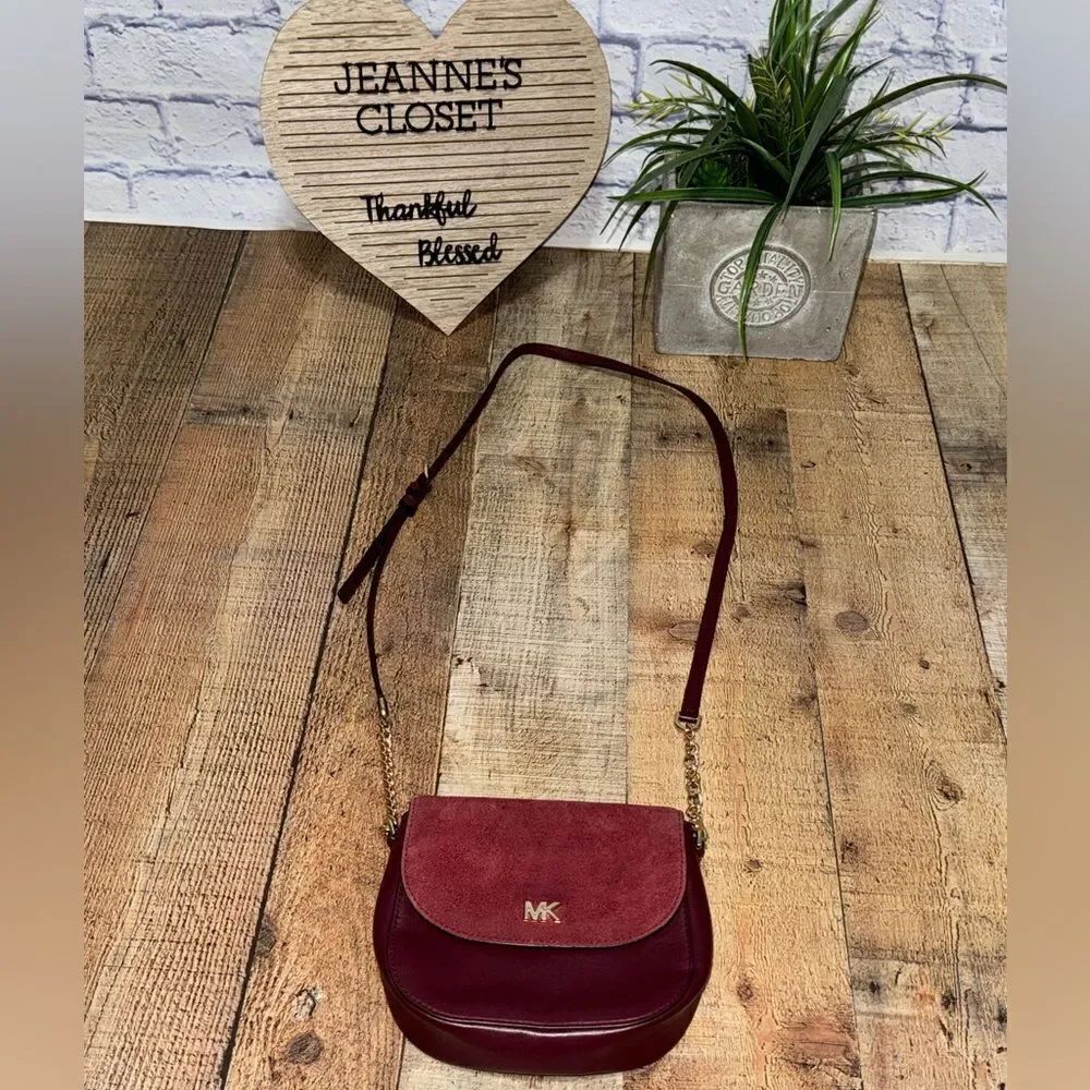 MICHAEL KORS
Leather and Suede Saddle Bag- Oxblood/Maroon